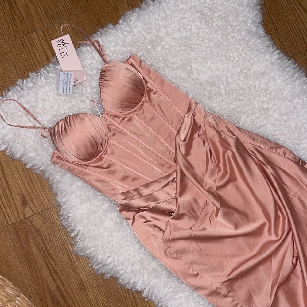 Midi Dress Oh Polly